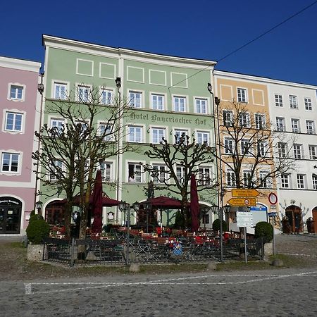 Hotel Bayerischer Hof Burghausen Exterior foto