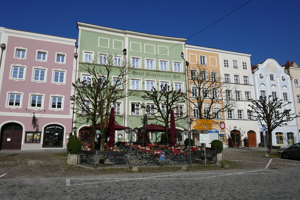 Hotel Bayerischer Hof Burghausen Exterior foto